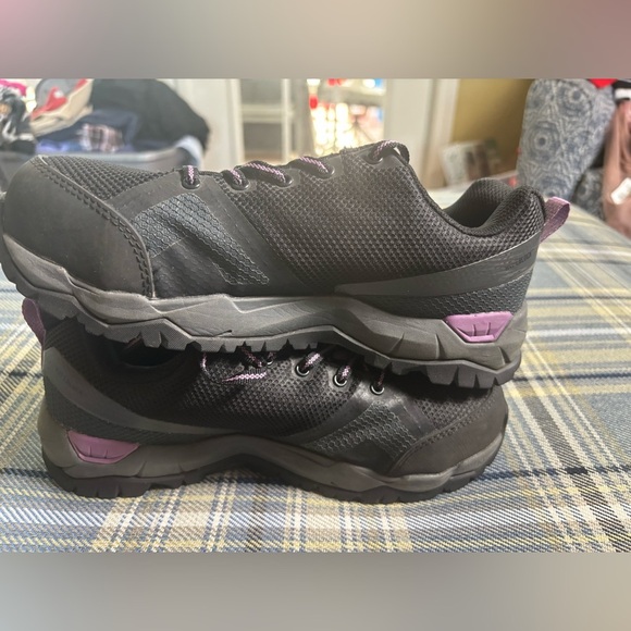 Merrell ASTM F2413-11 Black and Purple Boots 7.5 - Picture 9 of 11